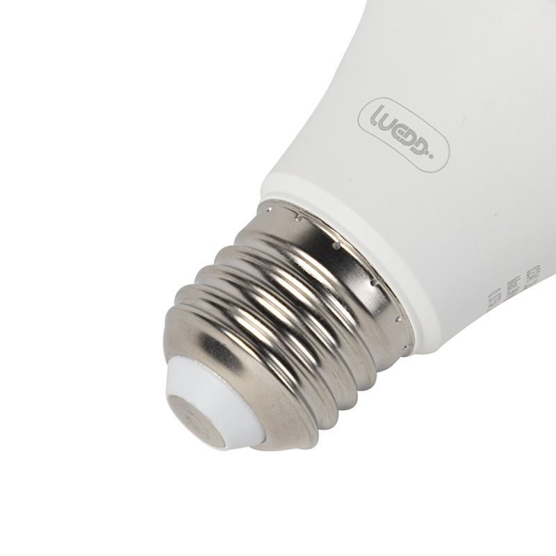 lampe led intelligente e27 rgbw a60 9w 806 lm 2200-4000k