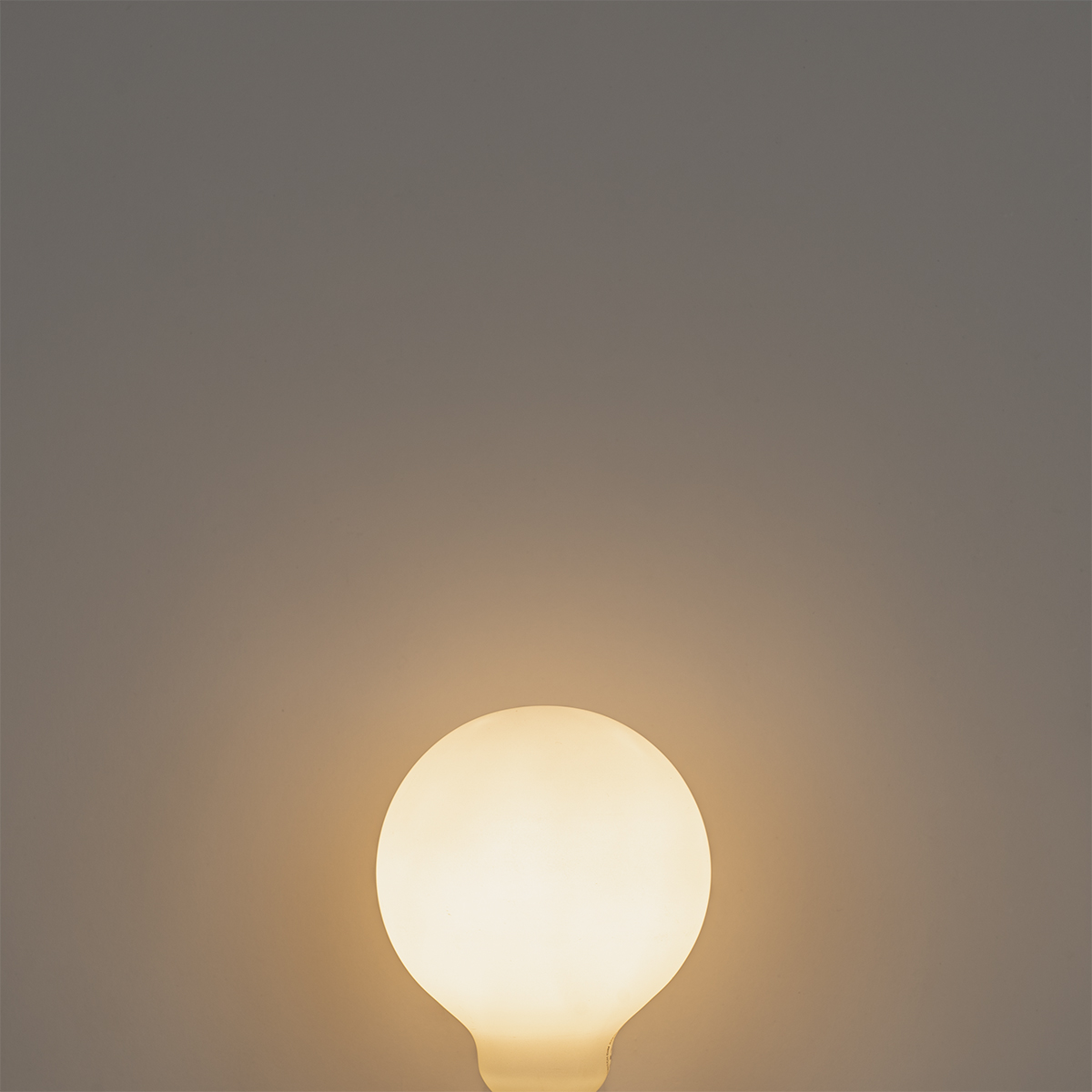 Set of 5 E27 3-Step Dimmable LED Bulbs G95 Matt 5W 550lm 3000K