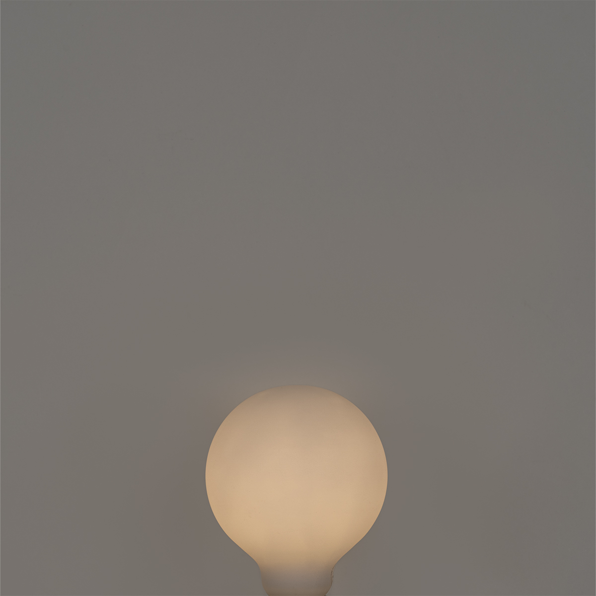 Set of 5 E27 3-Step Dimmable LED Bulbs G95 Matt 5W 550lm 3000K