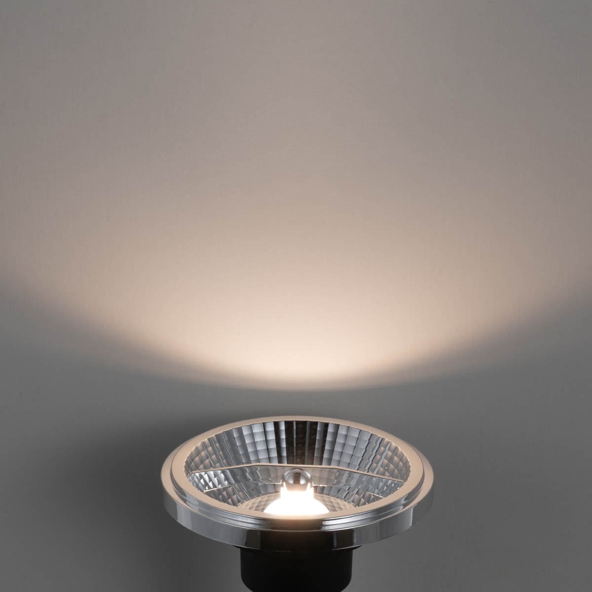 Lámpara LED GU10 AR111 regulable en 3 pasos en Kelvin 10W 800 lm 2700 - 3700K