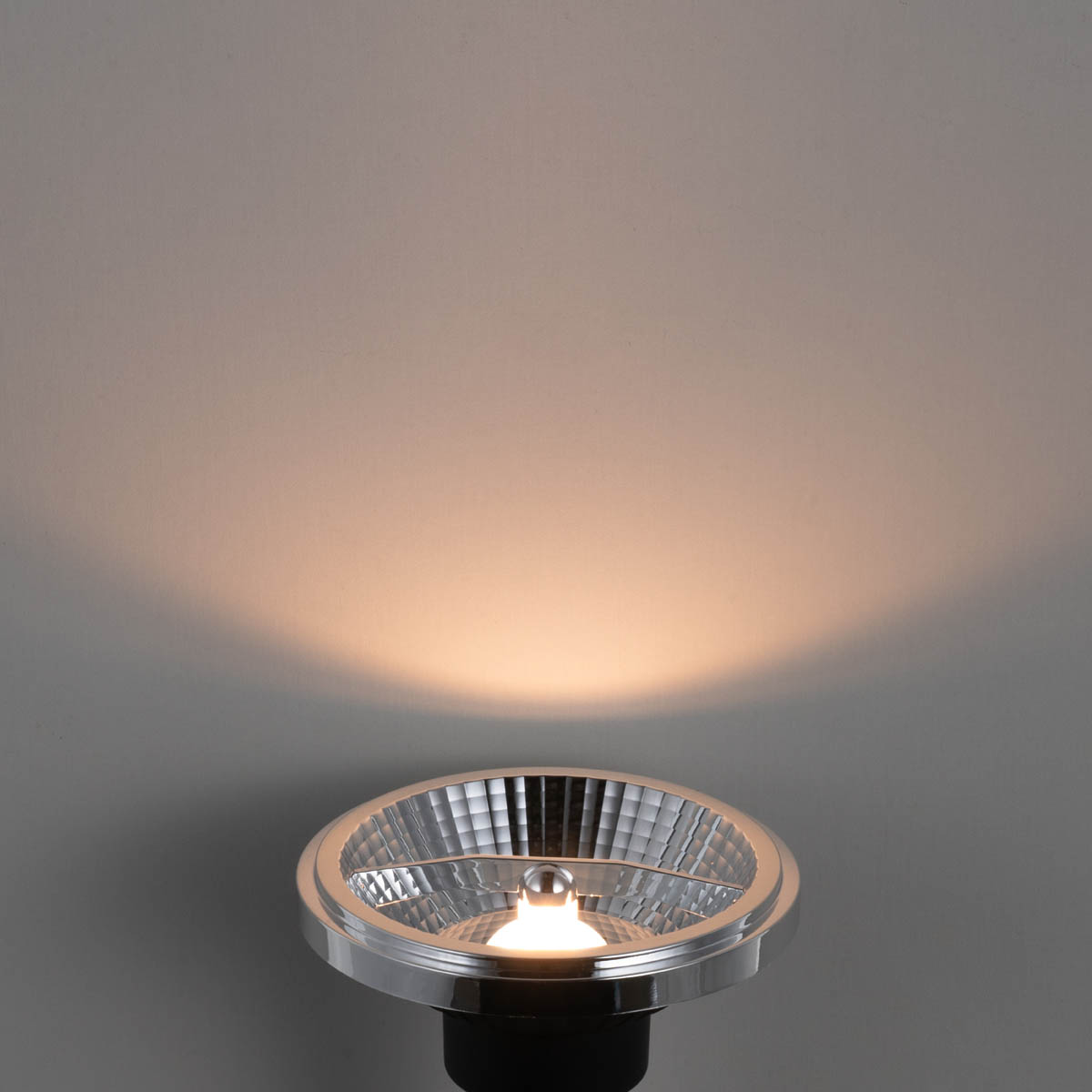 Lámpara LED GU10 AR111 regulable en 3 pasos en Kelvin 10W 800 lm 2700 - 3700K