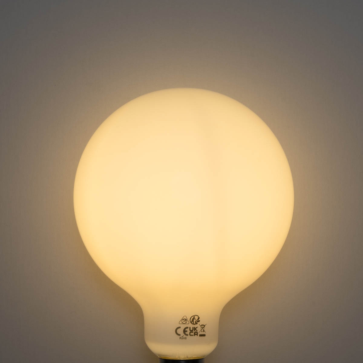Bombilla LED regulable en 3 pasos E27 opal G125 4W 450lm 2700K
