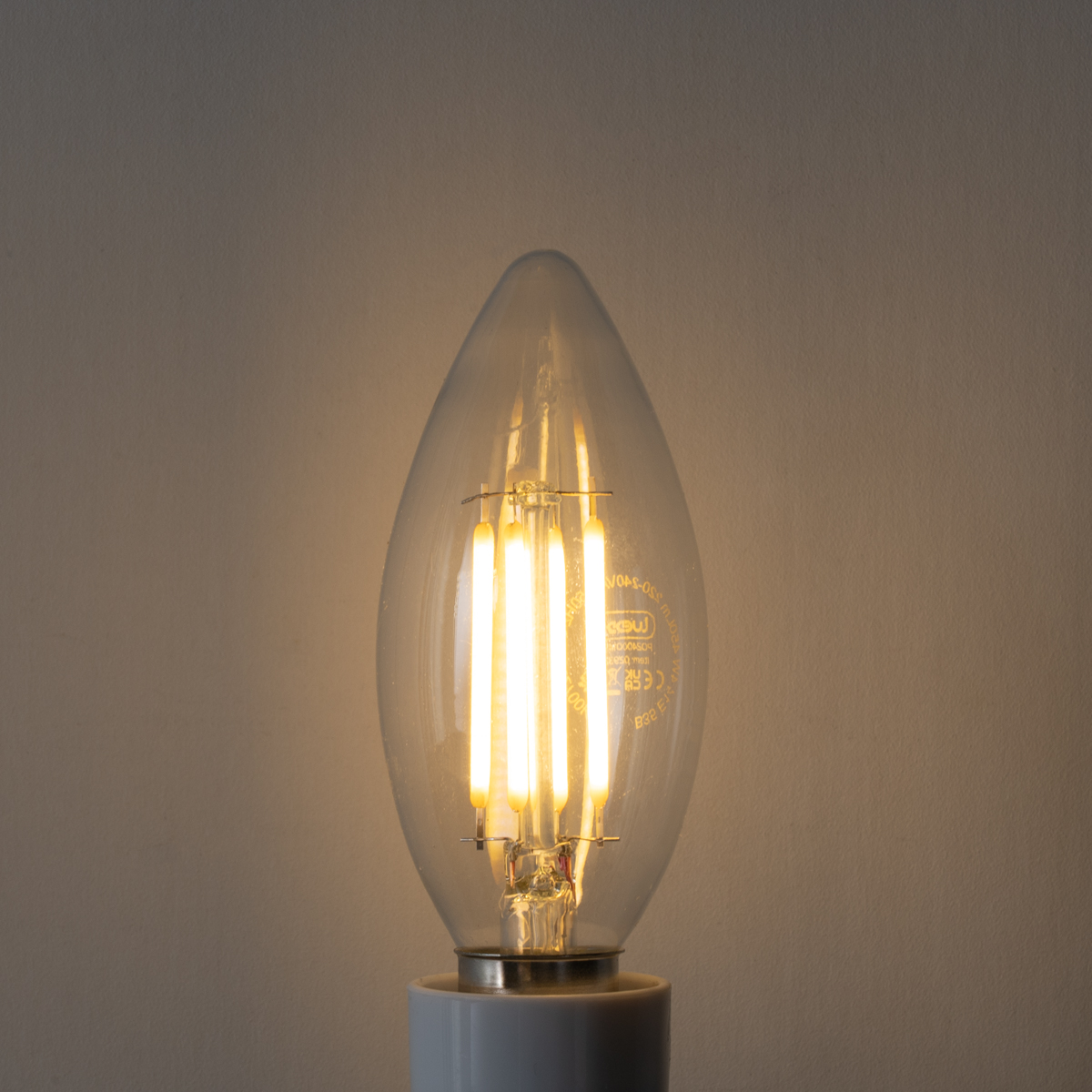 E14 3-Stufen-Dimmbare LED-Glühbirne B35 Klar 4W 450 lm 2700K