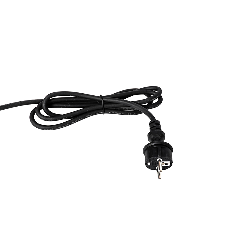 Lot de 3 spots de jardin noirs avec cordon et prise IP65 - Done