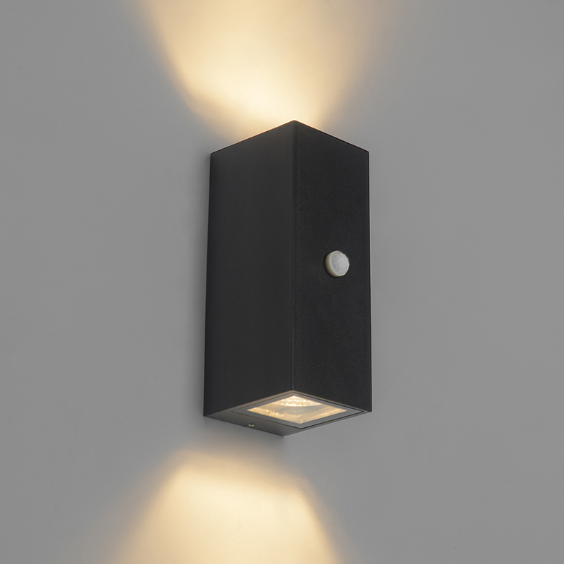 Wandlamp zwart GU10 AR70 IP44 met bewegingssensor - Baleno II Wandlamp zwart GU10 AR70 IP44 met bewegingssensor - Baleno II