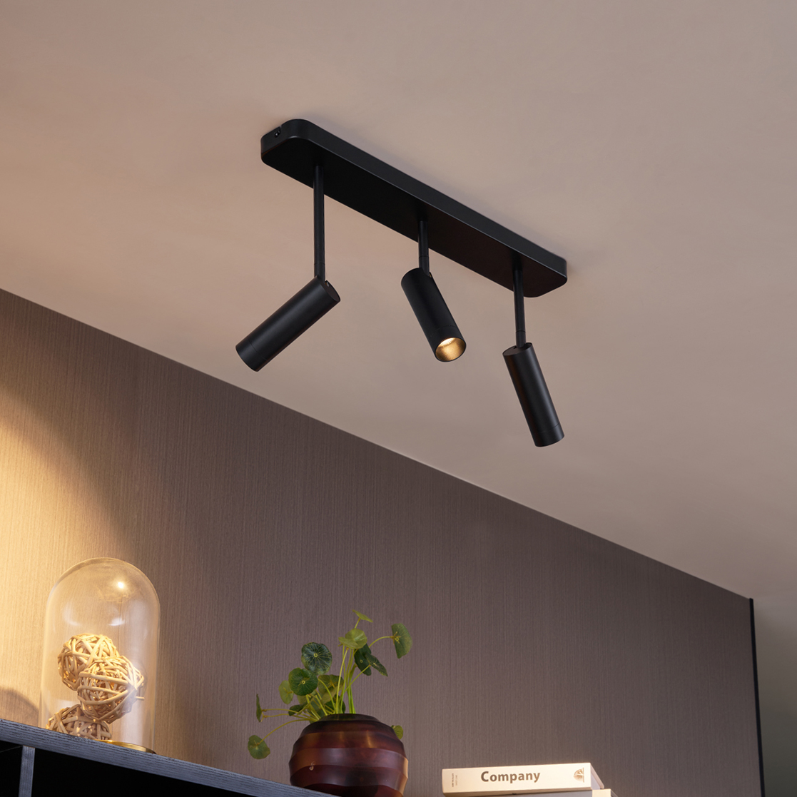 Zaoblené stropné bodové svietidlo čierne GU10 35mm 3-svetelné nastaviteľné - Kate Zaoblené stropné bodové svietidlo čierne GU10 35mm 3-svetelné nastaviteľné - Kate