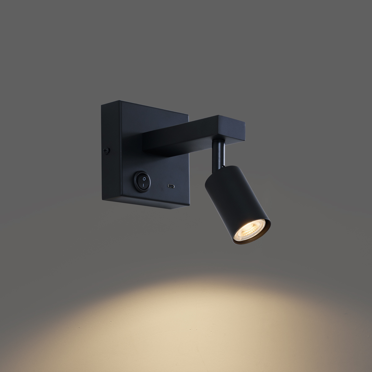 Lámpara de pared moderna negra con USB-C inclinable - Rex