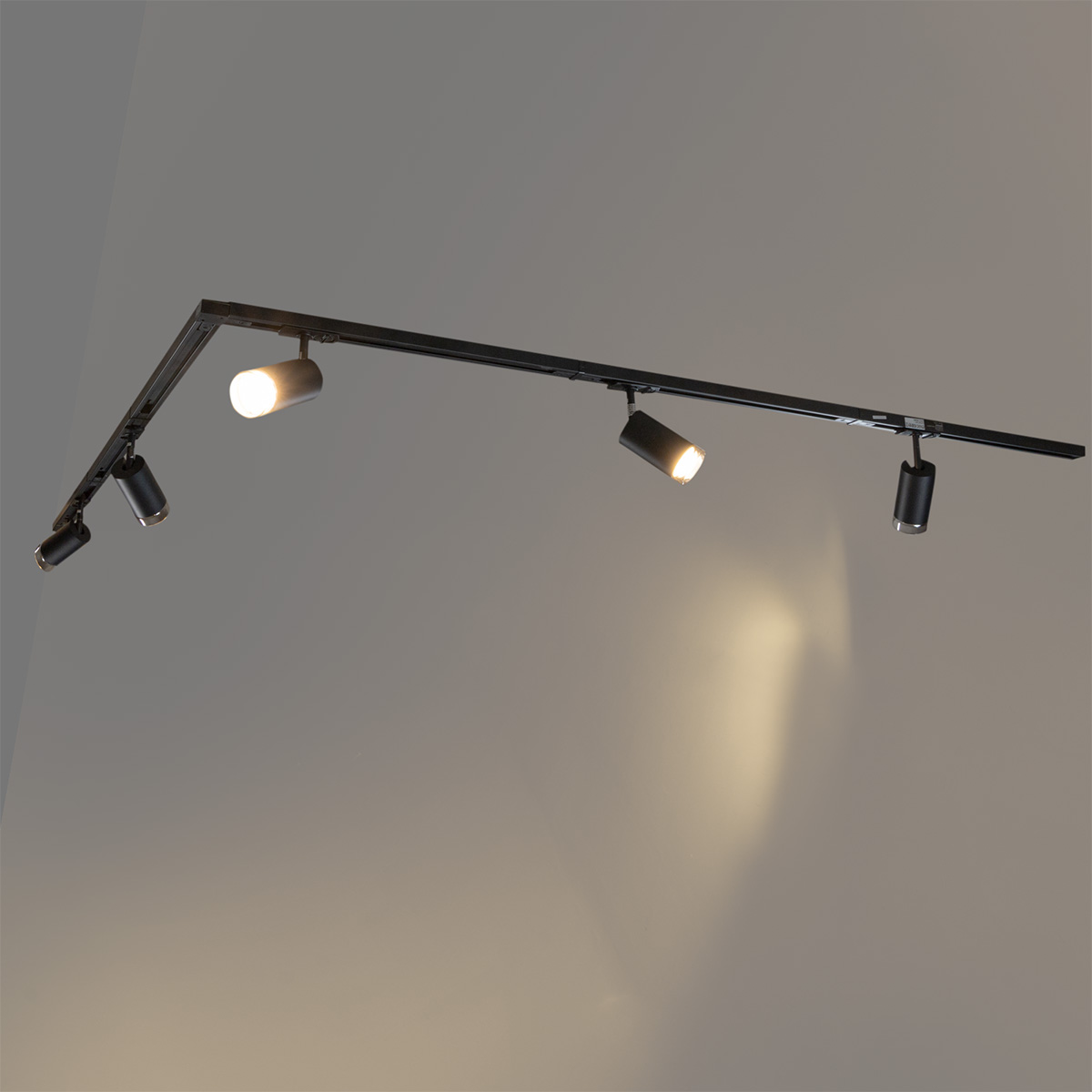 Modern Track Lighting System with 5 Black Smoke Spotlights 1-Phase - Iconic Jeana