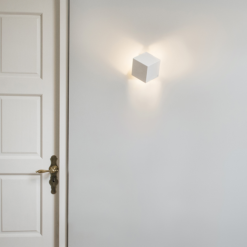 Moderne wandlamp wit - Cube Moderne wandlamp wit - Cube