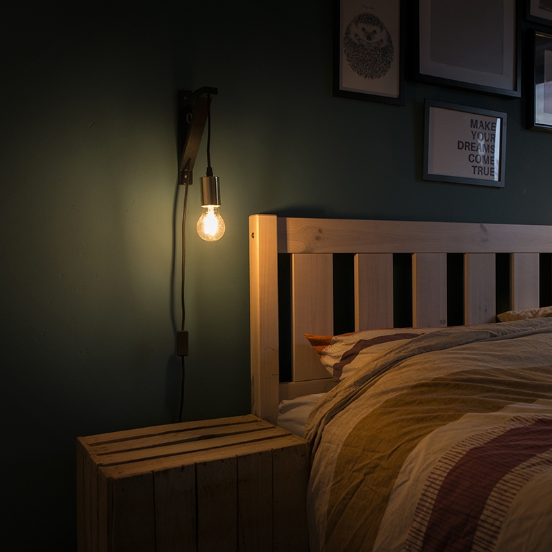 Wandlamp zwart met goud - Galgje Wandlamp zwart met goud - Galgje