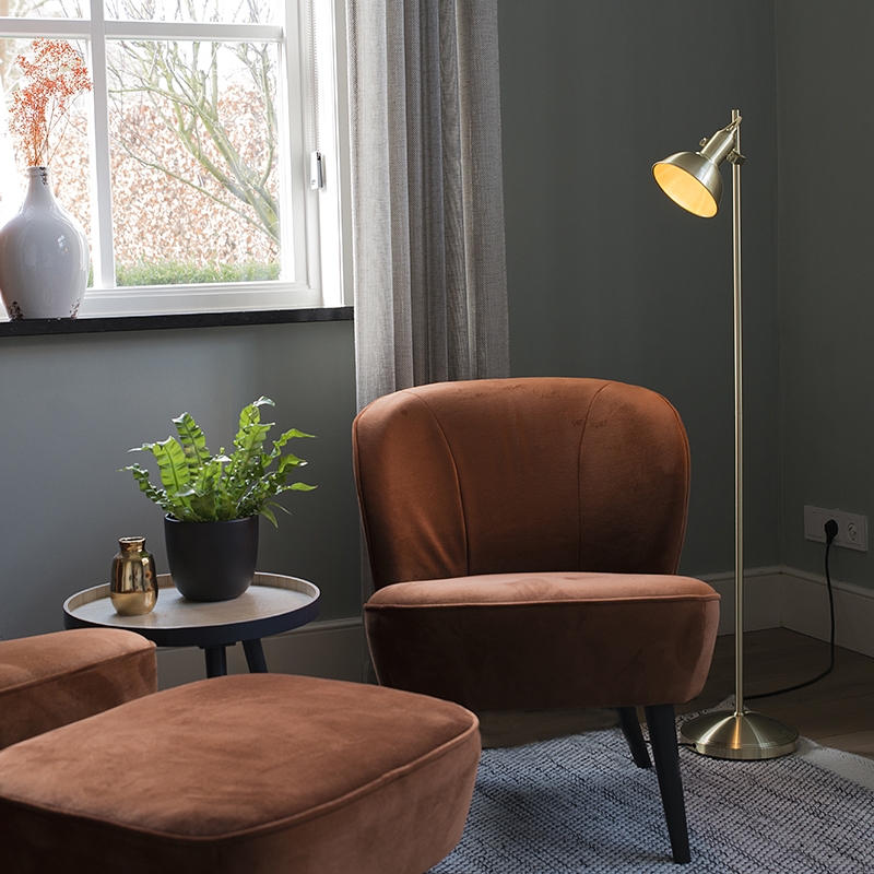 Industriele vloerlamp goud/messing 1-lichts - Tommy Industriele vloerlamp goud/messing 1-lichts - Tommy