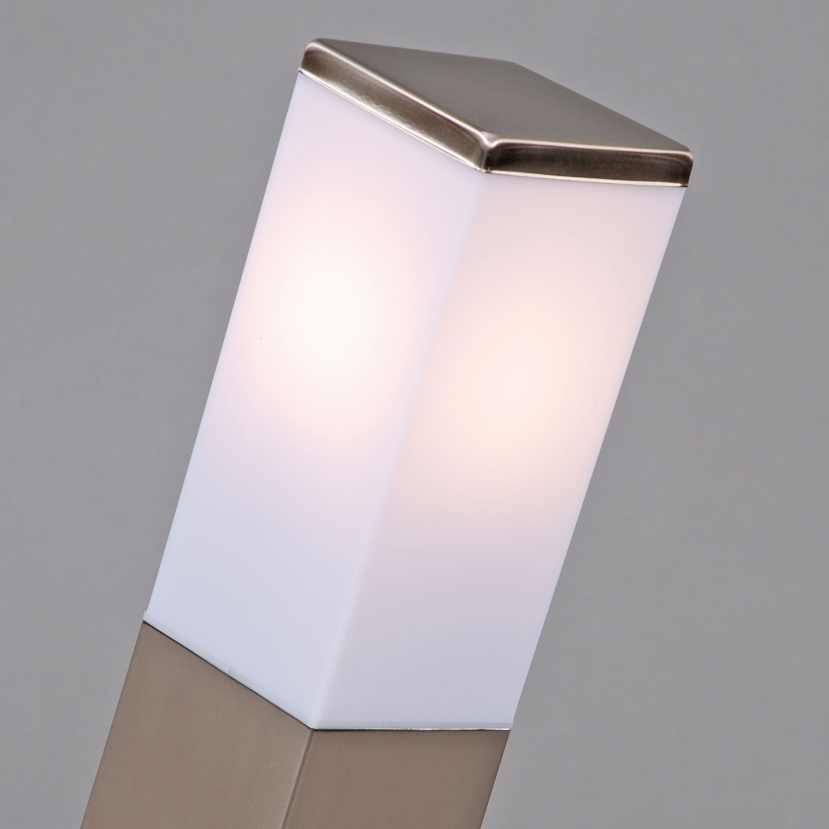 lampe d'extérieur acier 45cm ip44 - malios avec broche de terre et gaine de câble