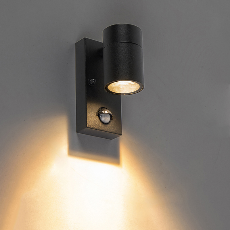 Buitenwandlamp zwart met bewegingssensor IP44 - Solo Buitenwandlamp zwart met bewegingssensor IP44 - Solo